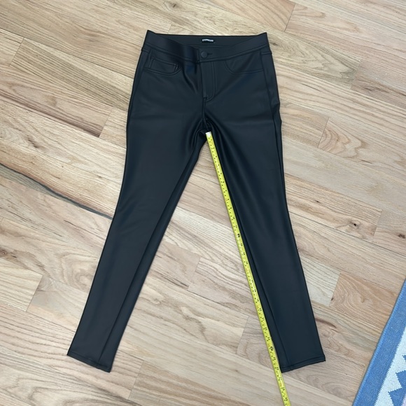 Vegan leather leggings - Picture 7 of 7